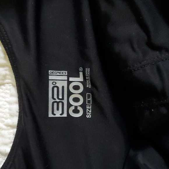 32° Cool Tank Top with Bra -- Gym or Swim Size L NWOT - Picture 2 of 4